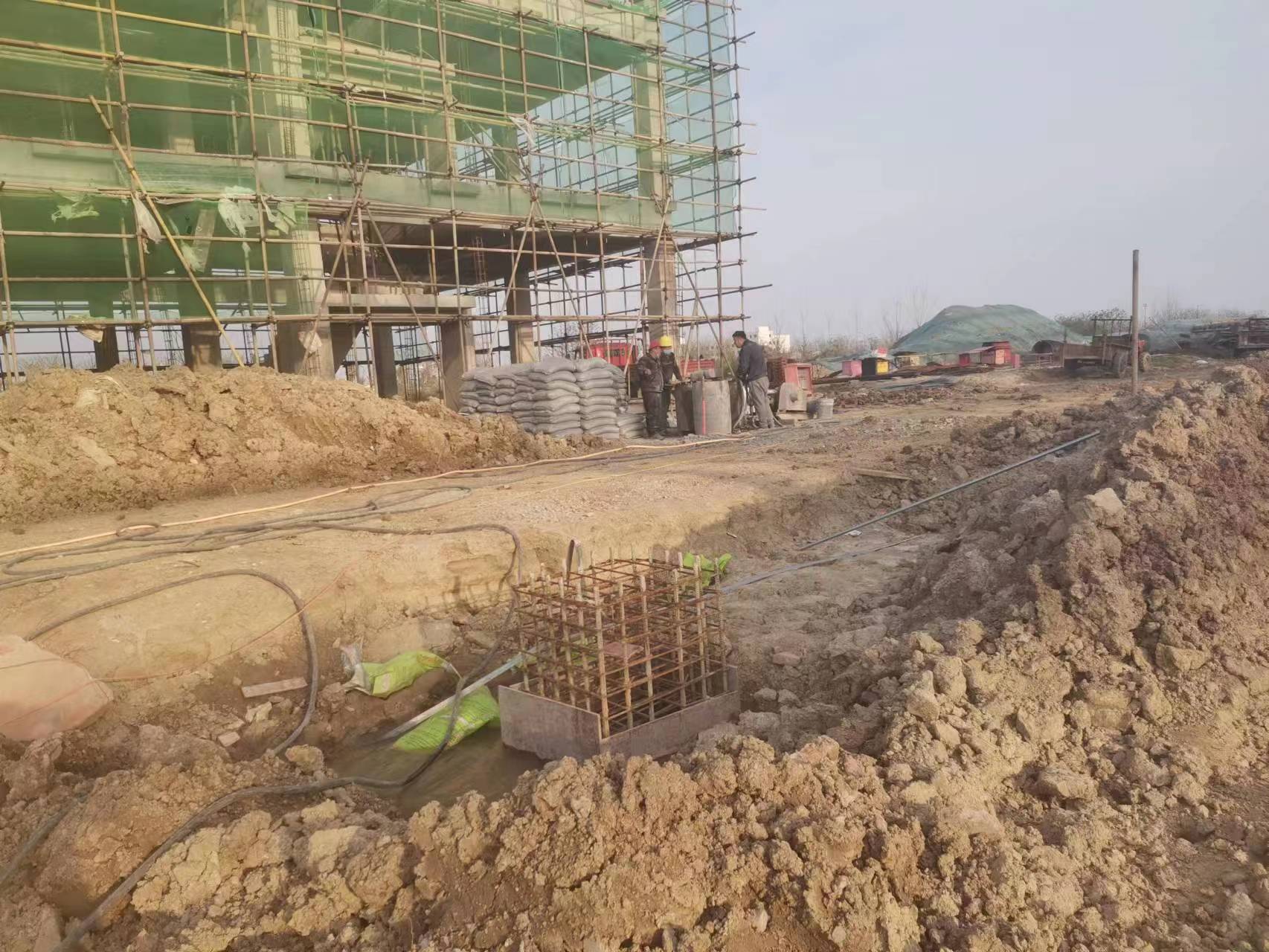 平顺当桥梁出现裂缝的时候应该及时加固修补